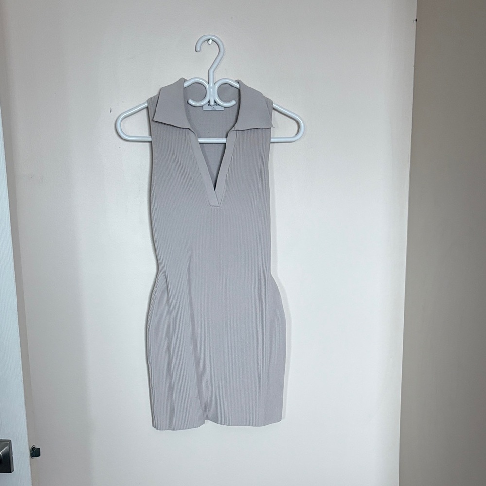 Aritzia Sleeveless Collared Dress in Light Beige